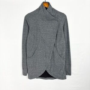 Lululemon‎ Thats A Wrap Gray Jacket Cardigan Size 6 Women